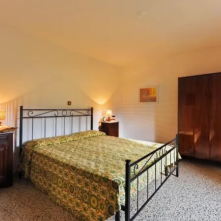 Holiday home Podere Le Cortine Ravi